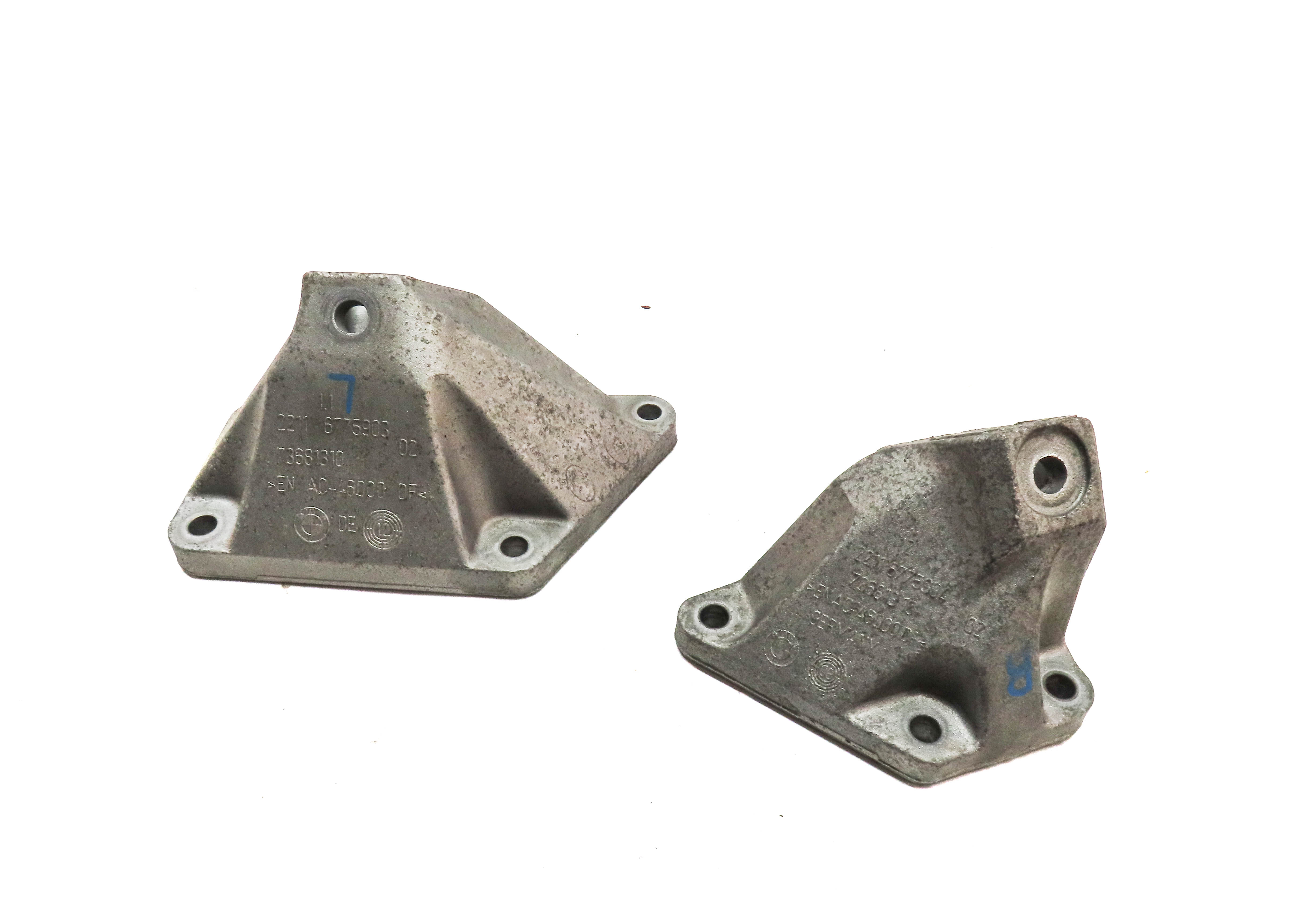2013 BMW 750LI (F01) 4.4L (N63) ENGINE LEFT & RIGHT MOTOR MOUNT BRACKET SET 2 — exact item pictured